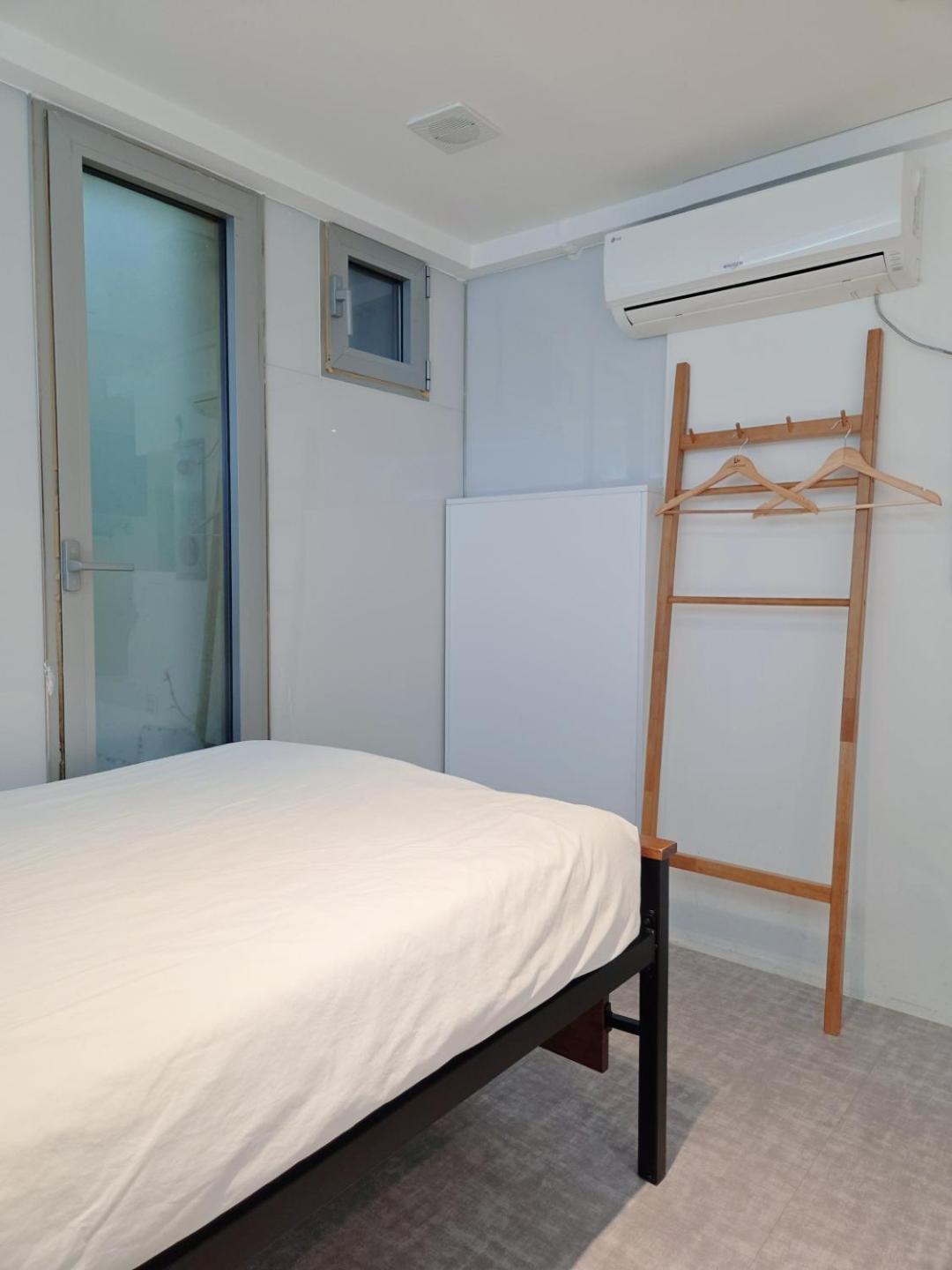 Look Home Guesthouse Сеул Екстер'єр фото